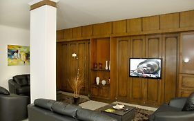 Turrance White Hotel